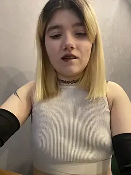 Snapshot of Cherry___Blossom chatting on January 17, 2026, 11:03 am Cherry Blossom online show from January 17, 2026, 11:03 am