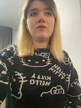 Snapshot of Cherry___Blossom chatting on March 25, 2026, 12:37 pm Cherry Blossom online show from March 25, 2026, 12:37 pm