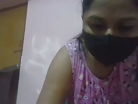 Snapshot of itsabika chatting on December 15, 2025, 1:44 am itsabika online show from December 15, 2025, 1:44 am