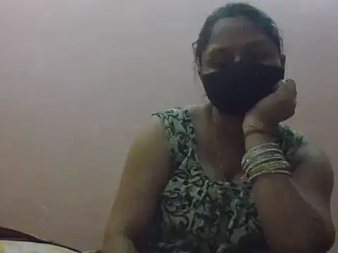 Snapshot of itsabika chatting on February 1, 2026, 9:02 pm itsabika online show from February 1, 2026, 9:02 pm