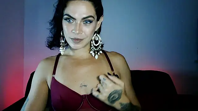 Snapshot of Veronnaink chatting on May 2, 2026, 12:16 am Veronnaink online show from May 2, 2026, 12:16 am