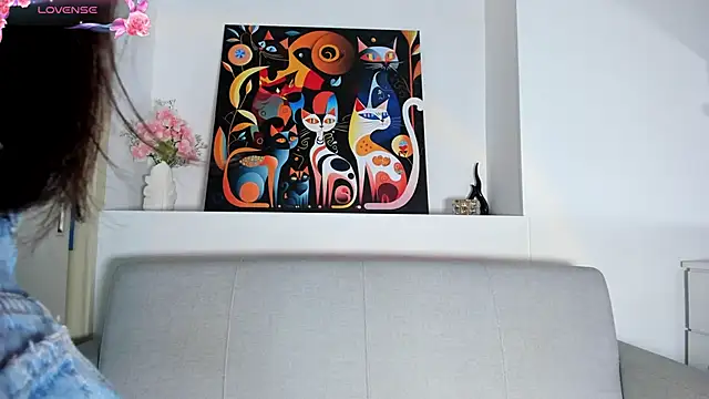 Alykass online show from October 29, 2025, 1:43 pm