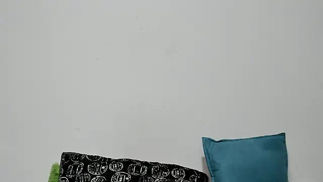 Snapshot of celeste111 chatting on February 5, 2026, 11:33 pm celeste111 online show from February 5, 2026, 11:33 pm