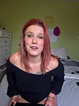 Snapshot of RhondaRump chatting on December 2, 2025, 4:09 pm RhondaRump online show from December 2, 2025, 4:09 pm