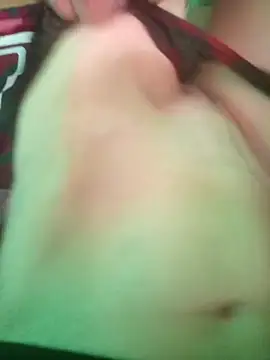  Little Sweatie  online show from November 21, 2025, 10:58 am