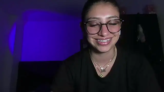 Snapshot of AriaBliss- chatting on January 16, 2026, 7:51 pm AriaBliss- online show from January 16, 2026, 7:51 pm