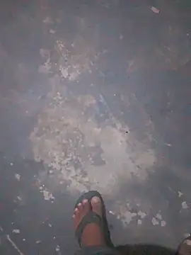 Jhonkkong online show from September 28, 2025, 3:35 am