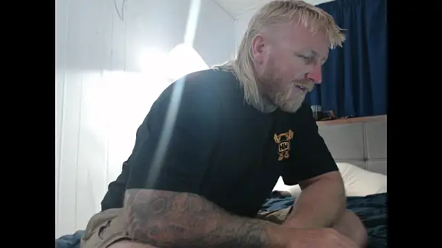 Snapshot of Vanilla_coco69 chatting on December 17, 2025, 11:10 pm Vanilla coco69 online show from December 17, 2025, 11:10 pm