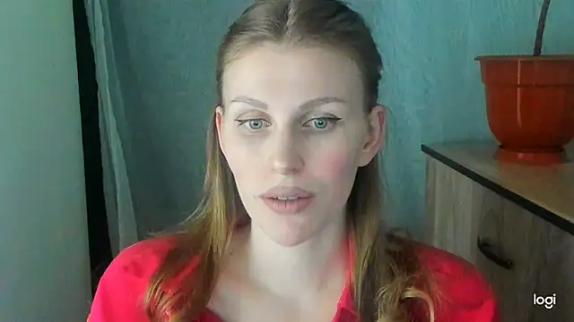 Snapshot of JuliaMuuun chatting on June 4, 2026, 9:41 pm JuliaMuuun online show from June 4, 2026, 9:41 pm