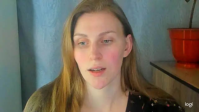 Snapshot of JuliaMuuun chatting on May 30, 2026, 7:19 pm JuliaMuuun online show from May 30, 2026, 7:19 pm