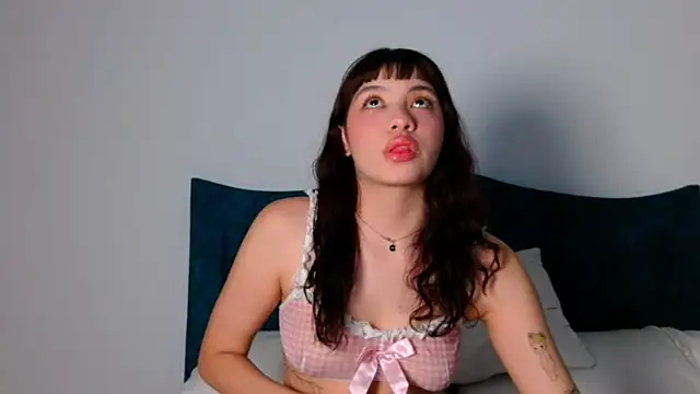 Snapshot of angelinhaaa chatting on September 26, 2025, 4:08 am angelinhaaa online show from September 26, 2025, 4:08 am