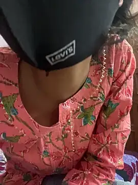 Snapshot of Sandhya_77 chatting on October 4, 2025, 5:09 am Sandhya 77 online show from October 4, 2025, 5:09 am