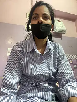 Snapshot of Sandhya_77 chatting on April 17, 2026, 5:43 am Sandhya 77 online show from April 17, 2026, 5:43 am