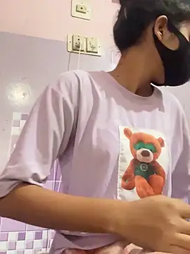 Snapshot of Sandhya_77 chatting on October 31, 2025, 5:04 am Sandhya 77 online show from October 31, 2025, 5:04 am