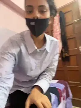 Snapshot of Sandhya_77 chatting on October 5, 2025, 5:20 am Sandhya 77 online show from October 5, 2025, 5:20 am