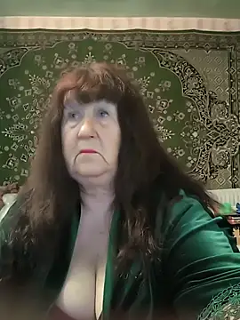 Snapshot of CrystalLime6411 chatting on May 15, 2026, 3:32 pm CrystalLime6411 online show from May 15, 2026, 3:32 pm
