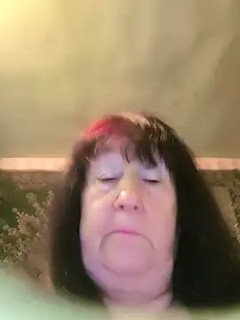 CrystalLime6411 online show from March 15, 2026, 3:57 am