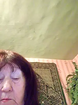 CrystalLime6411 online show from February 27, 2026, 9:14 pm