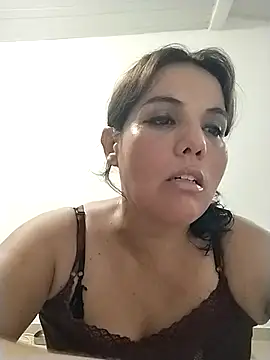 Bellapotencia1985 online show from February 7, 2026, 9:50 am