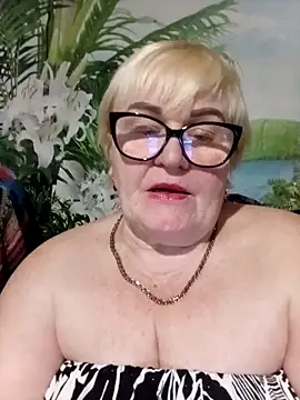 Snapshot of VioletSweet5566 chatting on April 19, 2026, 6:10 pm VioletSweet5566 online show from April 19, 2026, 6:10 pm