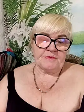 Snapshot of VioletSweet5566 chatting on April 22, 2026, 1:51 pm VioletSweet5566 online show from April 22, 2026, 1:51 pm