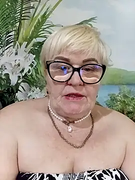 Snapshot of VioletSweet5566 chatting on April 26, 2026, 10:23 am VioletSweet5566 online show from April 26, 2026, 10:23 am