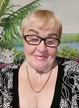 VioletSweet5566 online show from September 20, 2025, 4:23 pm