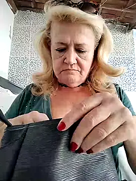 Snapshot of Belladama61 chatting on November 20, 2025, 6:08 pm Belladama61 online show from November 20, 2025, 6:08 pm