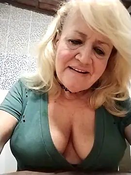 Snapshot of Belladama61 chatting on April 19, 2026, 6:25 am Belladama61 online show from April 19, 2026, 6:25 am