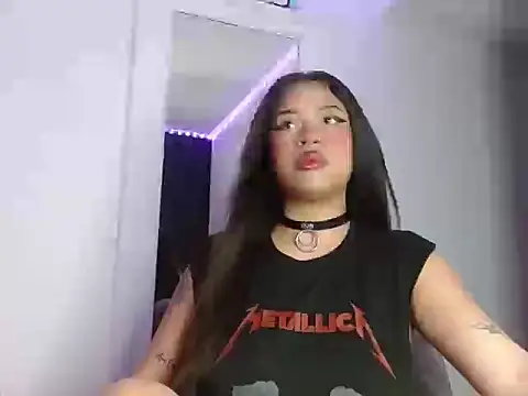 Snapshot of reina_reina chatting on September 14, 2025, 10:10 pm reina reina online show from September 14, 2025, 10:10 pm