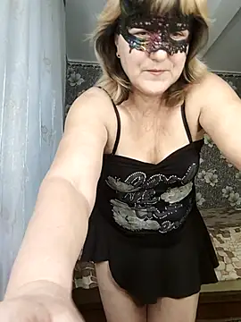 Snapshot of AliceGold5231 chatting on October 20, 2025, 5:42 am AliceGold5231 online show from October 20, 2025, 5:42 am