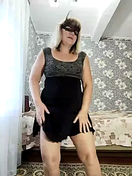 Snapshot of AliceGold5231 chatting on September 18, 2025, 5:32 am AliceGold5231 online show from September 18, 2025, 5:32 am