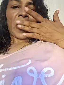 Snapshot of floresblancas chatting on November 28, 2025, 10:59 am floresblancas online show from November 28, 2025, 10:59 am