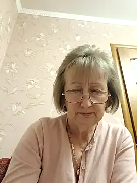 AlikaSwan5821 online show from November 29, 2025, 3:34 pm