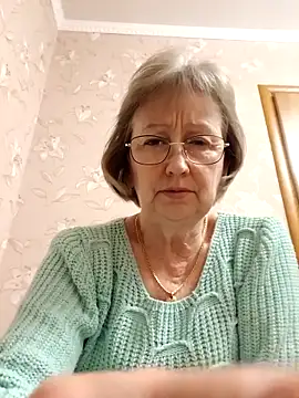 AlikaSwan5821 online show from February 15, 2026, 1:21 pm