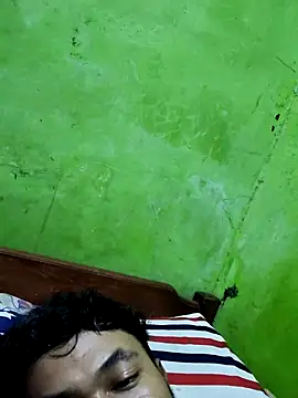 Snapshot of bagasFreedom chatting on March 24, 2026, 7:36 pm bagasFreedom online show from March 24, 2026, 7:36 pm