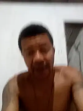 Snapshot of moreno25centimetro chatting on April 5, 2026, 1:01 am moreno25centimetro online show from April 5, 2026, 1:01 am