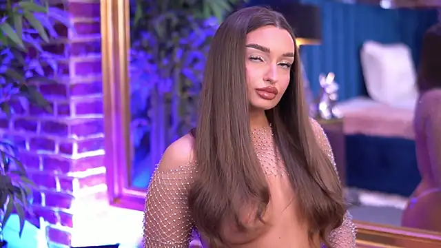 Snapshot of MillaSerene chatting on November 13, 2025, 7:23 am MillaSerene online show from November 13, 2025, 7:23 am