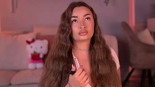 Snapshot of MillaSerene chatting on March 9, 2026, 6:28 am MillaSerene online show from March 9, 2026, 6:28 am