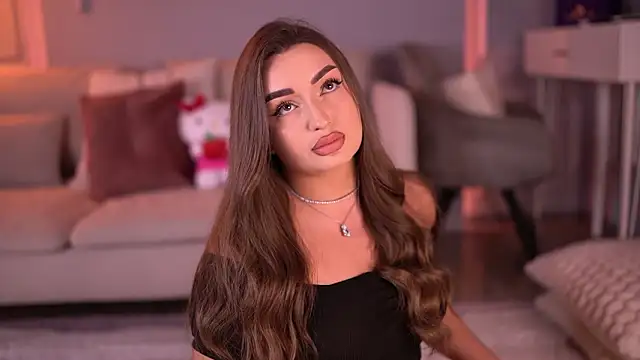 Snapshot of MillaSerene chatting on March 17, 2026, 6:27 am MillaSerene online show from March 17, 2026, 6:27 am