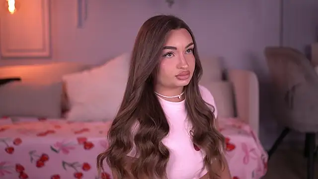 Snapshot of MillaSerene chatting on March 4, 2026, 6:10 am MillaSerene online show from March 4, 2026, 6:10 am