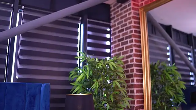 Snapshot of MillaSerene chatting on October 10, 2025, 6:36 am MillaSerene online show from October 10, 2025, 6:36 am