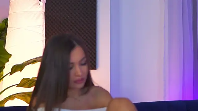 Snapshot of KyssaraPlay chatting on October 18, 2025, 6:54 pm KyssaraPlay online show from October 18, 2025, 6:54 pm