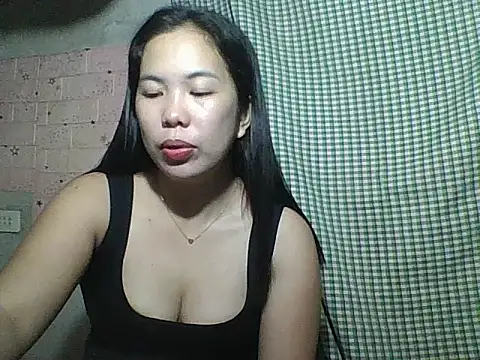 pinaysinglemommm online show from January 6, 2026, 8:35 pm