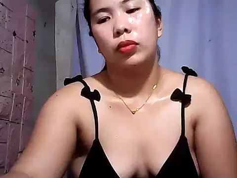 pinaysinglemommm online show from May 13, 2026, 9:27 am