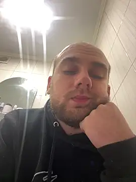 LuckyGirlfriends online show from February 22, 2026, 6:20 pm