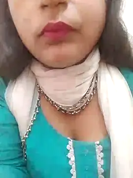 Snapshot of Babe_Doll04 chatting on April 26, 2026, 7:38 am Babe Doll04 online show from April 26, 2026, 7:38 am