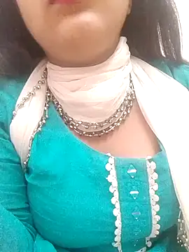 Snapshot of Babe_Doll04 chatting on April 20, 2026, 7:55 am Babe Doll04 online show from April 20, 2026, 7:55 am