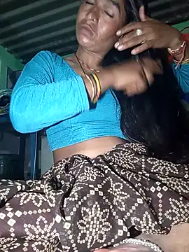 MISS LOVE 001 online show from October 3, 2025, 4:41 pm