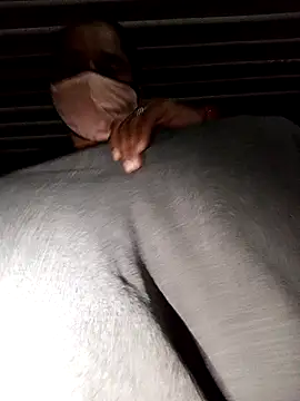 MISS LOVE 001 online show from October 16, 2025, 4:04 pm